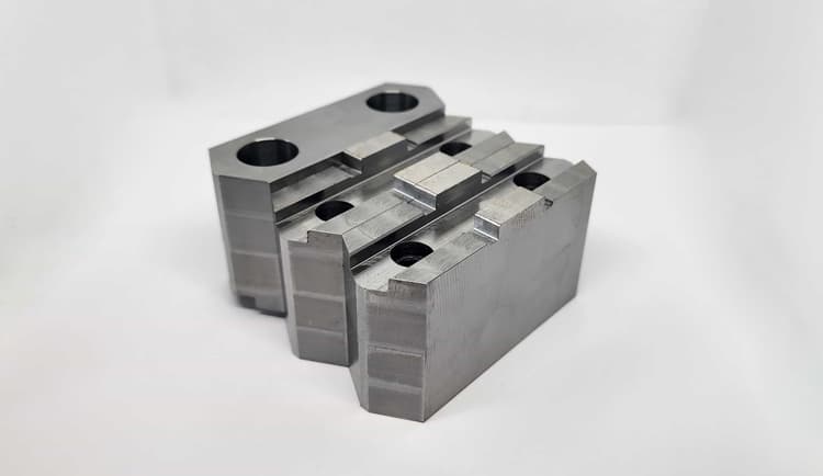 Матеріали та термообробка кулачків: як отримати зносостійкість без тріщин і деформацій