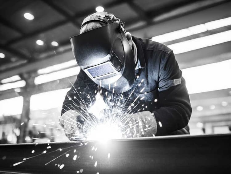 Сучасні технології зварювання: як забезпечити надійність конструкцій